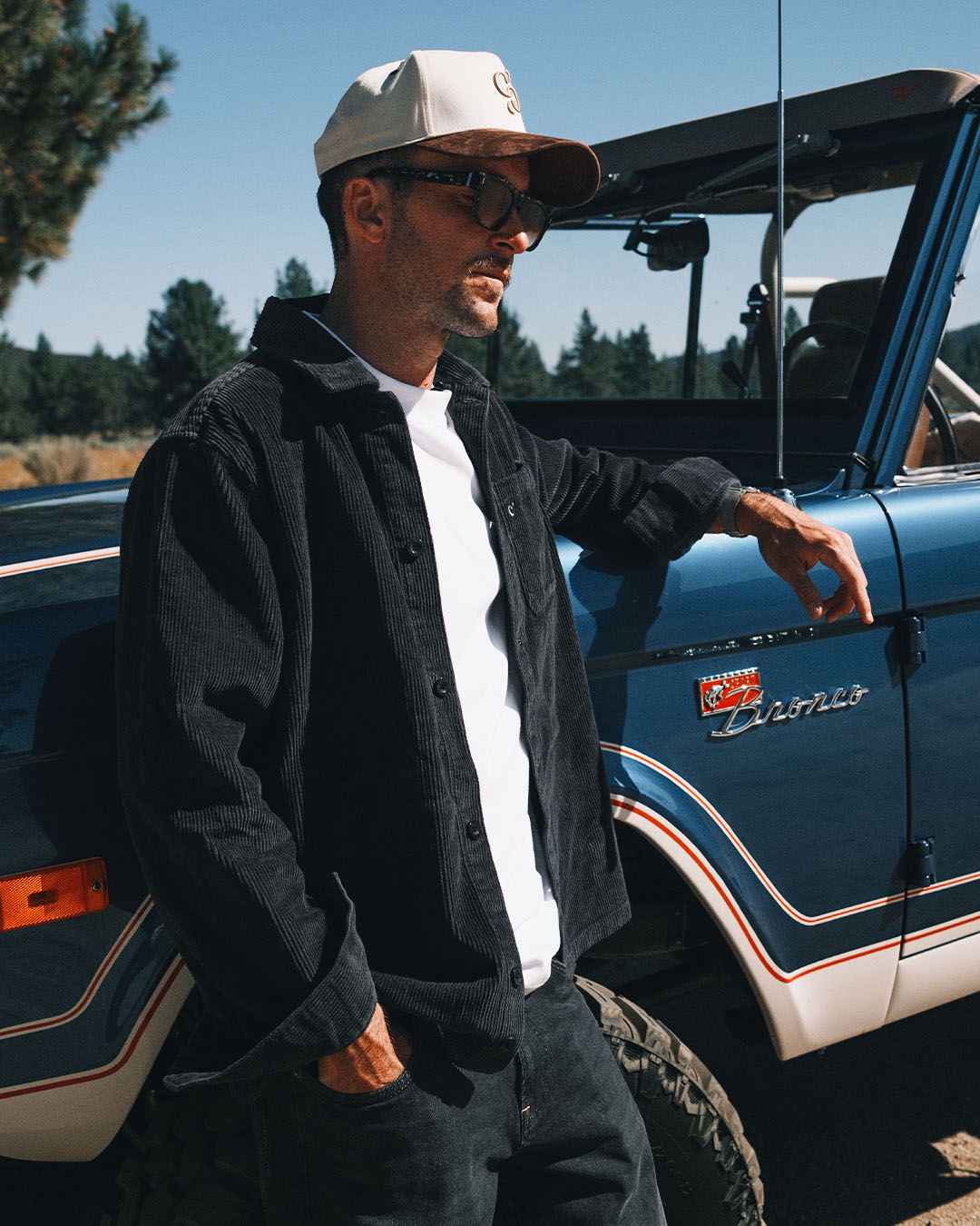 The CÔTELÉ Corduroy Overshirt Anthracite Grey | c'est normal