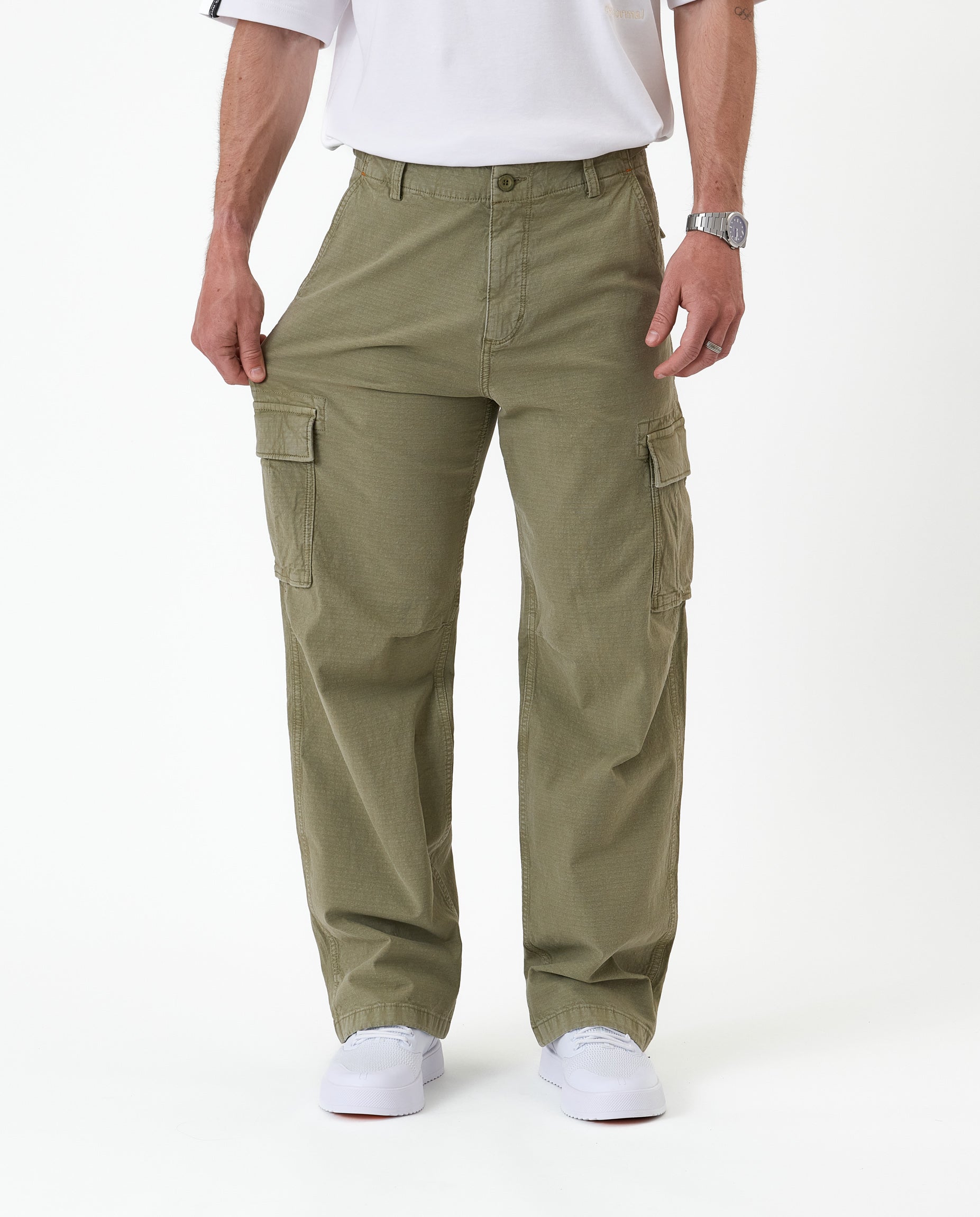 The Monterey Cargo Pant Light Khaki | C'est normal – c'est normal